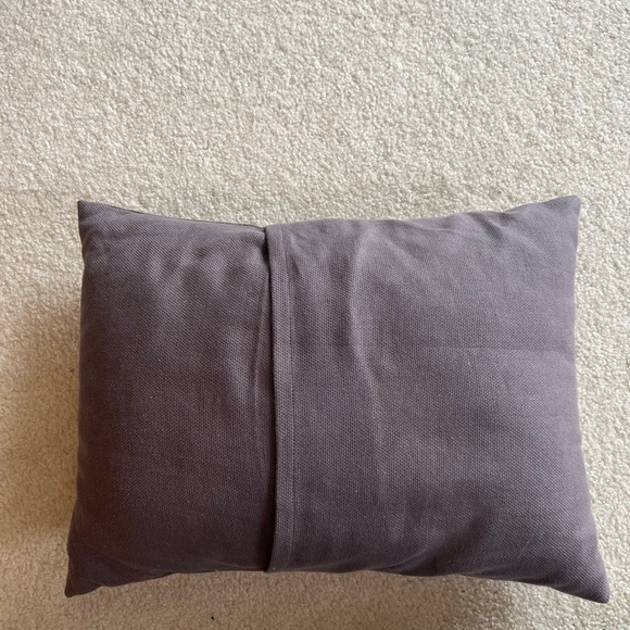 Small Calvin Klein pillow purchased from Macy’s EUC - Picture 3 of 3